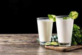 🥛 Buttermilk – The Traditional Indian Summer Drink with Cooling & Health Benefits