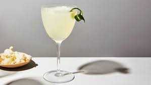 🍸🌴 Daiquiri – A Classic Cuban Rum Cocktail with a Zesty Twist