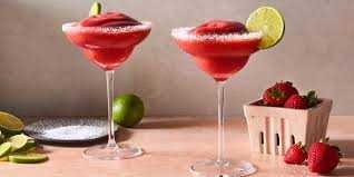 🍓❄️ Frozen Strawberry Margarita – A Sweet and Tangy Summer Classic