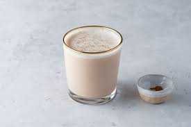 🥃 Creamy & Classic: Brandy Milk Punch for Brunch or Holidays