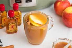 🔥🍎 Warm & Spicy Delight: Fireball Cider for Fall & Winter Sipping