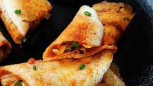 🌶️🥞 Schezwan Dosa: The Perfect Fusion of South Indian Crispiness and Indo-Chinese Spice