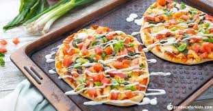 Naanza with Mixed Veggies – Desi Pizza, Elevated!