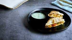 Chicken Tikka Quesadilla – A Bold Indian-Mexican Fusion Favorite