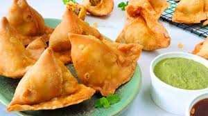 THAI GREEN CURRY SAMOSA – BOLD STREET SNACK MEETS HERBAL THAI HEAT