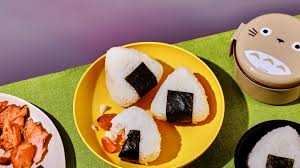 FISH CURRY ONIGIRI – JAPANESE RICE BALLS WITH A DESI TWIST