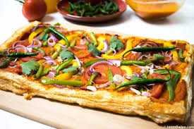 VEGETABLE JALFREZI TART – SPICY INDIAN FLAVORS IN A BRITISH CLASSIC