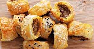 CURRIED SAUSAGE ROLL – A SPICY TWIST ON A CLASSIC SNACK